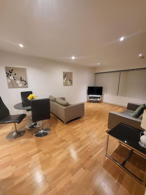 Amazing 1 Bedroom Apartamento *